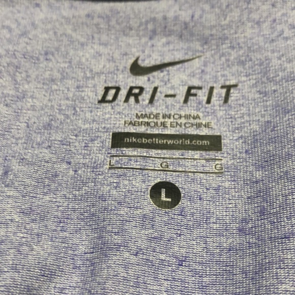 ⬇️⭐️ Nike Dri-Fit Women’s Crewneck/Sweatshirt - Picture 5 of 7
